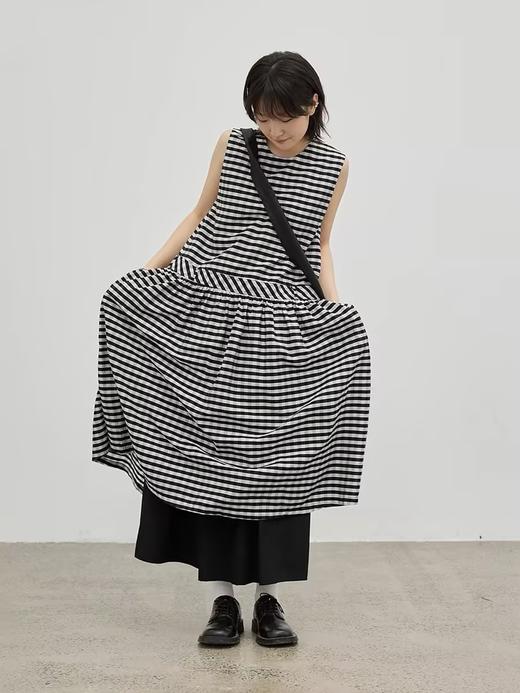 步履不停/4B31130C/格纹背心碎褶连衣裙 商品图2