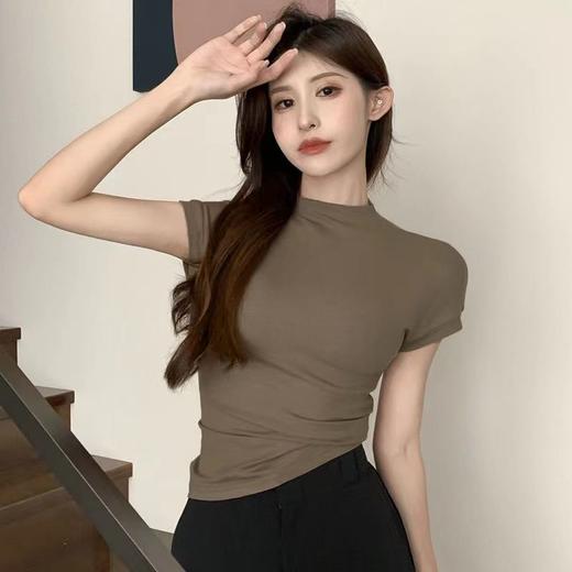 【纯欲高领正肩修身短袖t恤】优质面料厚实不透肉，排汗舒适透气性好，夏季紧身收腰短款辣妹上衣内搭外穿QQ 商品图0