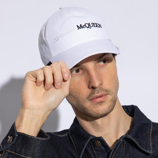 ALEXANDER MCQUEEN 亚历山大.麦昆 男士字母徽标刺绣棉质棒球帽 白色 782062 4105Q 9060 商品图3