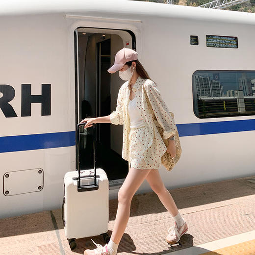 <曾小咸推荐>【甜岛信笺】衬衫+裙裤 商品图4