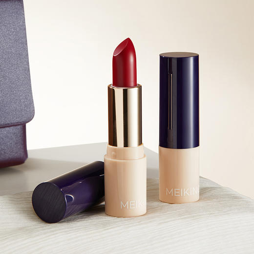 【微商城】美康粉黛柔光莹彩/轻雾唇膏（随机发） 商品图0