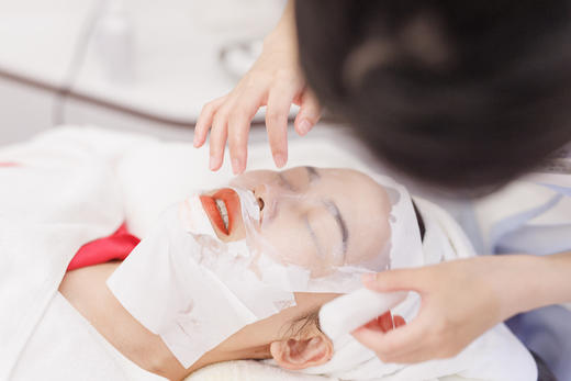 低至1折！【美丽田园】106元抢原价1060元纯新胶原护理套餐！598元抢原价2040元3次护理！更有价值5960元全效护肤卡仅需1680元！ 商品图3