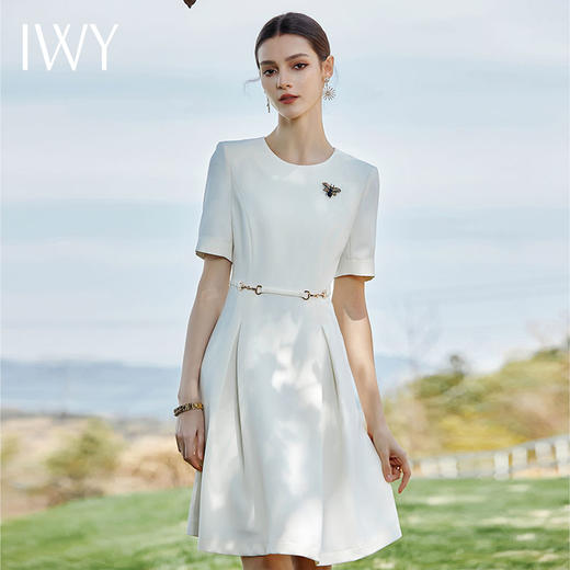IWY/时尚通勤圆领连衣裙女气质职业装上班族通勤正装裙收腰约会裙Q1087 商品图0