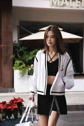 今天是运动通勤穿搭