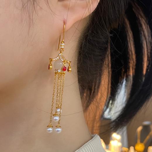 珍藏阁和田玉流苏耳饰 商品图3