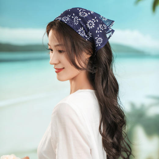 【林栖设计小店】【现货】生活在左蓝印花真丝三角巾丝巾发饰配饰2932248/2962258Y 商品图4