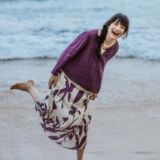 绽放旅行女装306朵/萱草花印花吊带裙旅游穿搭海边度假连衣裙 商品图3