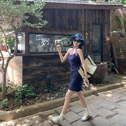 <曾小咸推荐>新品最最最后一波现货！卖完下架不再补！微信粉丝打折价！【韩系甜美范】藏蓝色连衣裙 日常119.99 立减50 秒杀69.99！！ 商品图1