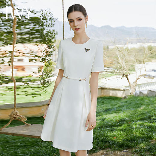IWY/时尚通勤圆领连衣裙女气质职业装上班族通勤正装裙收腰约会裙Q1087 商品图2