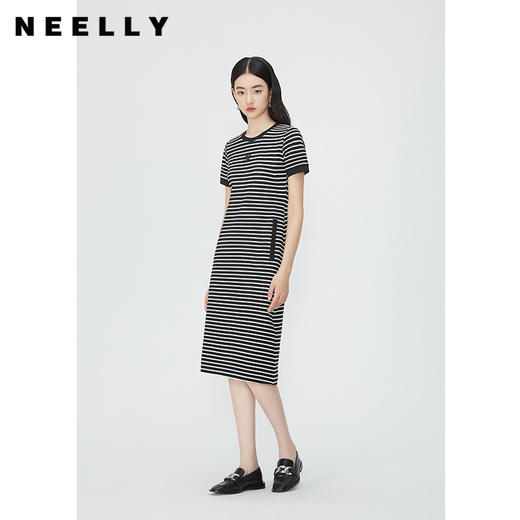 NEELLY纳俪商场同款经典黑白条纹刺绣连衣裙女圆领修身抽绳T恤裙N24052Y01170 商品图0
