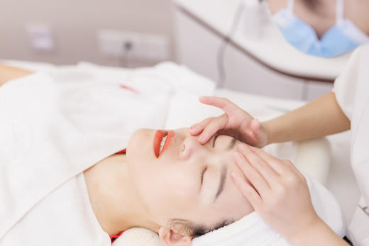 低至1折！【美丽田园】106元抢原价1060元纯新胶原护理套餐！598元抢原价2040元3次护理！更有价值5960元全效护肤卡仅需1680元！ 商品图2