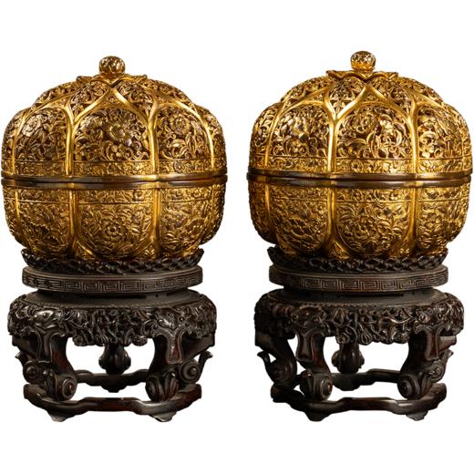 清 铜鎏金花卉纹花口香薰及紫檀座（一对） 商品图5