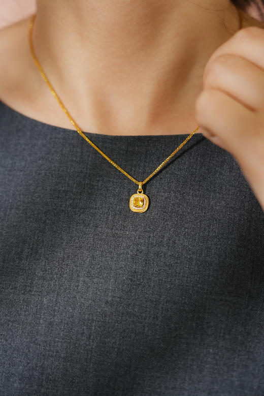 足金合成立方氧化锆挂坠 商品图2