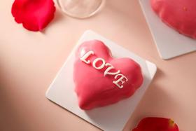 香草可可樱桃酒心儿慕斯甜品