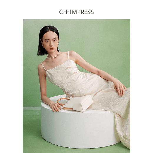 西嘉C+IMPRESS/西嘉度假风抓皱全醋酸缎白色吊带女夏单穿内搭背心上衣T2402076 商品图3