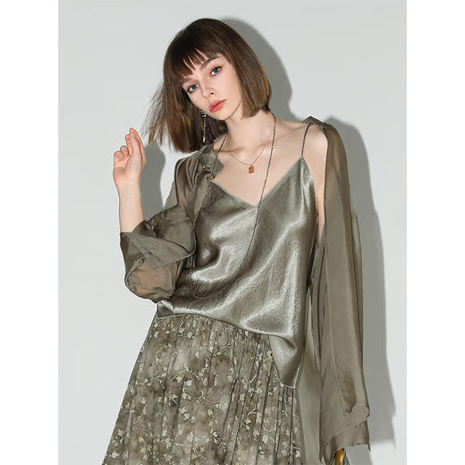 COCOBELLA[100%醋酸]奢感对丝拼接褶皱凉感吊带背心VT0012 商品图3