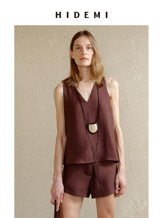 HIDEMI 度假系列V领纽结设计感背心套装 背心/短裤 薄荷曼波绿/乌木棕 商品图3