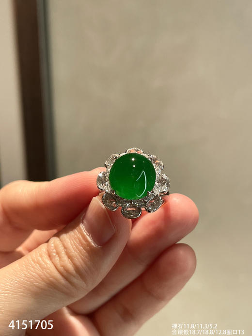 老坑帝王绿蛋面戒指【4151705】具体价格微信咨询 商品图0