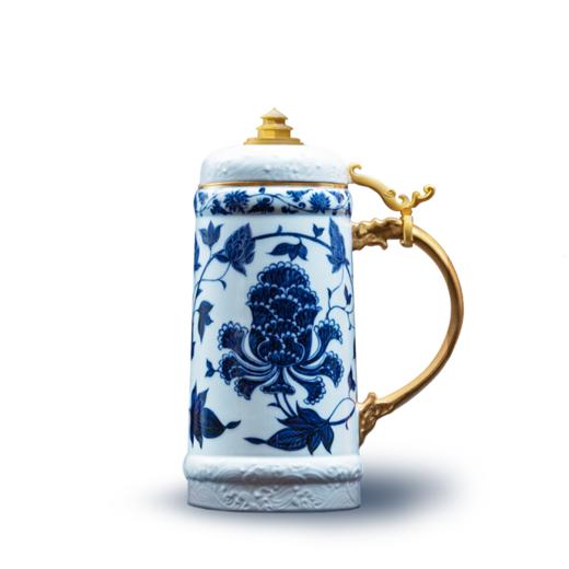 【青岛啤酒博物馆】十年限定传承景德镇中国陶瓷博物馆联名“青花洄澜大师杯” 商品图5