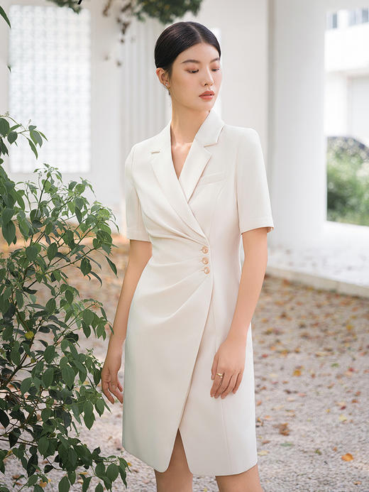 2024夏季新款米白色短袖连衣裙女气质经典通勤风连衣裙优雅职场西装裙 商品图2