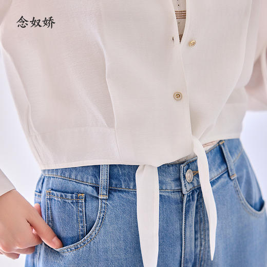 【商场同款】CNB4588 “ 轻盈外套 ”  清新素雅的云白色，低调娴静 下摆系带结构，提高腰线 醋纤柔软亲肤，吸湿透气 短外套 商品图2