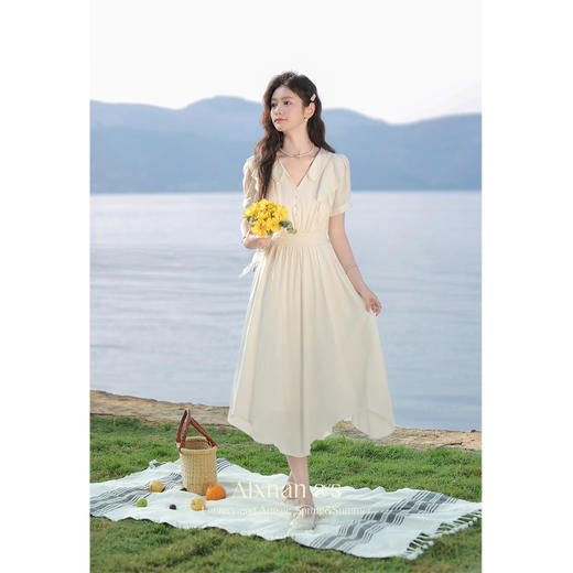 鹿向南 「月光手礼」温柔气质V领连衣裙L37001 商品图1