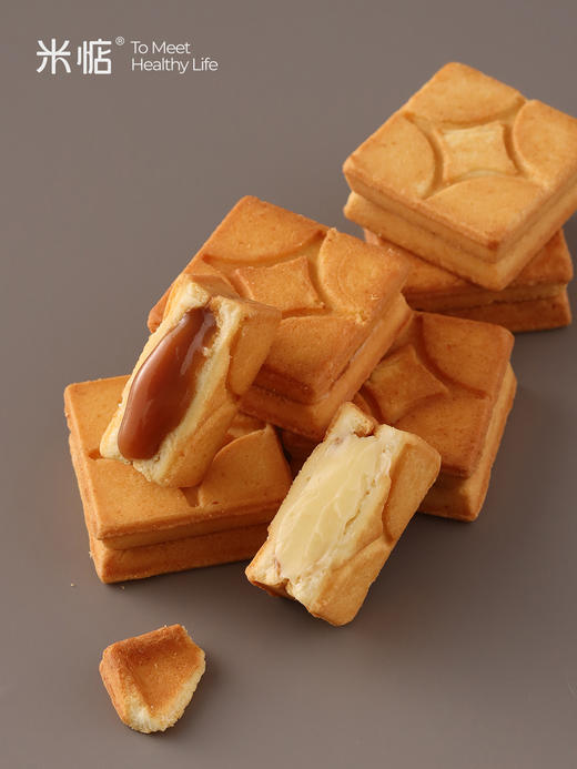 🎄【米惦夹心小盒子】➡️焦糖奶油夹心曲奇💕 💕尝一口名媛下午茶☕️🫖这种双层夹心的组合真的让人惊艳了🔥 🔥新增抹茶口味，这个夏季需要这抹清新绿意🍃 商品图3