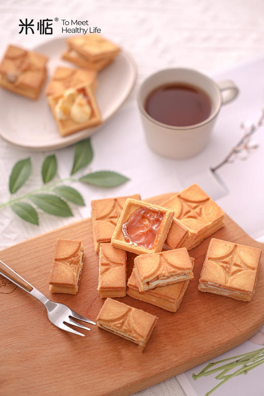 🎄【米惦夹心小盒子】➡️焦糖奶油夹心曲奇💕 💕尝一口名媛下午茶☕️🫖这种双层夹心的组合真的让人惊艳了🔥 🔥新增抹茶口味，这个夏季需要这抹清新绿意🍃 商品图1