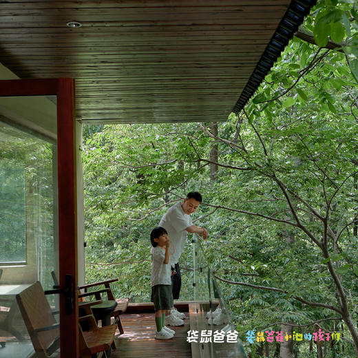 【袋鼠爸爸去哪儿丨蓝田方若·桃花源度假村落民宿】西安集民宿、山居餐厅、研学、私汤于一体的村落型度假民宿，依山傍水森林竹海环绕，在看得见风景的房间，享受秦岭山居的浪漫。距离西安市区仅1小时车程 商品图1