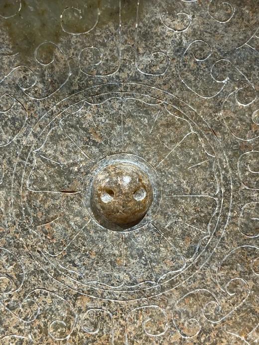 褐灰沁和田玉雕铜镜式摆件，顺丰包邮 商品图14