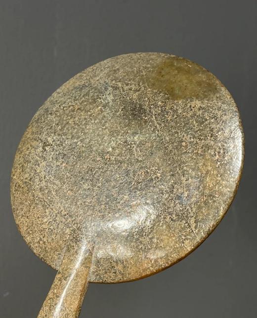 褐灰沁和田玉雕铜镜式摆件，顺丰包邮 商品图8