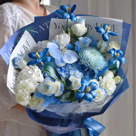 《仲夏夜之梦》郁金香蝴蝶兰绣球花束 商品图0