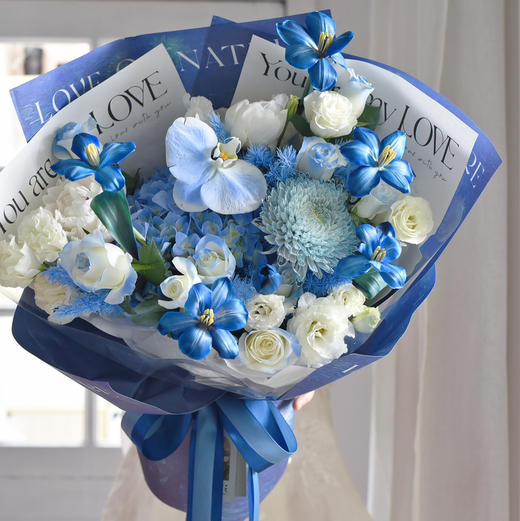 《仲夏夜之梦》郁金香蝴蝶兰绣球花束 商品图1