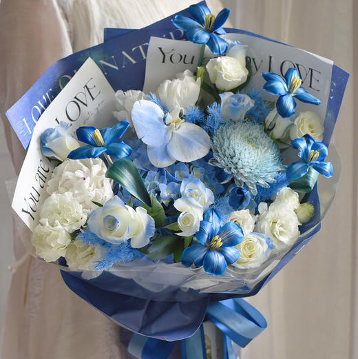 《仲夏夜之梦》郁金香蝴蝶兰绣球花束 商品图2