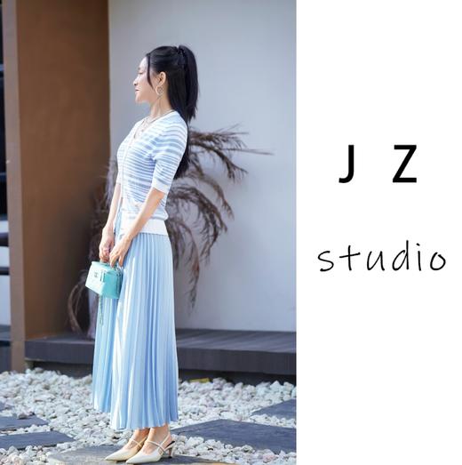 臣禾V领条纹针织JZ242050296 商品图11