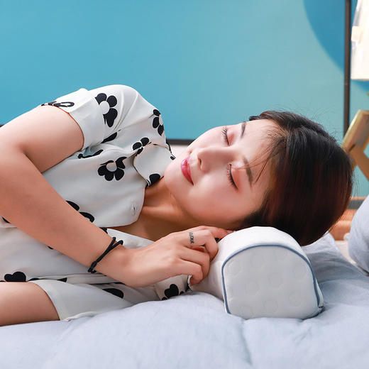 【睡一睡靠一靠，疏经络缓疲劳】健石舒颈枕 中医砭石舒颈枕 独特抗压设计 分散颈椎压力 商品图0