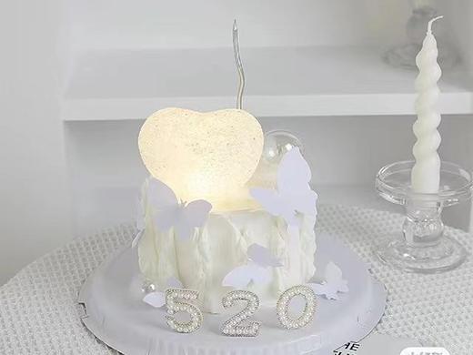 白蝴蝶亮灯爱心-520蛋糕 商品图0