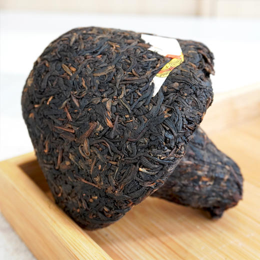2005年下关六面佛蘑菇沱普洱老生茶 一盒配一个礼品袋 一沱250克大沱 经典老下关 干仓真品高性价比 商品图11