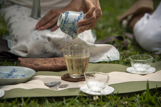 葳盛茶业2024年福禄连绵易武桃子寨古树领衔普洱茶生茶357克 商品图1