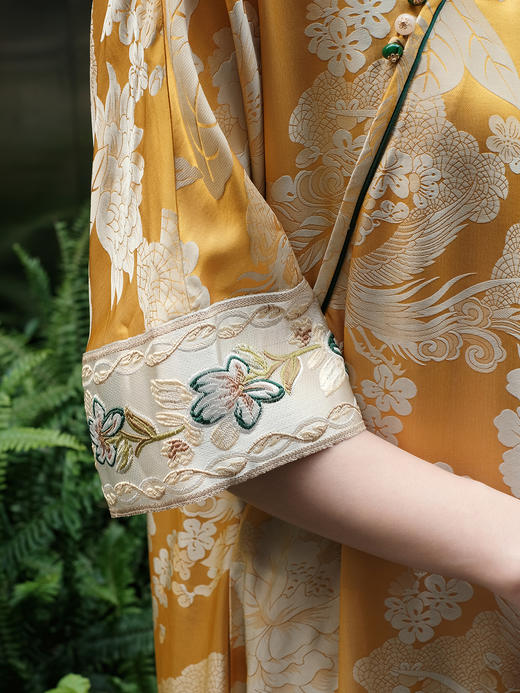 盛唐婧 |提花真丝缎国色天香连衣裙-黄色 商品图2