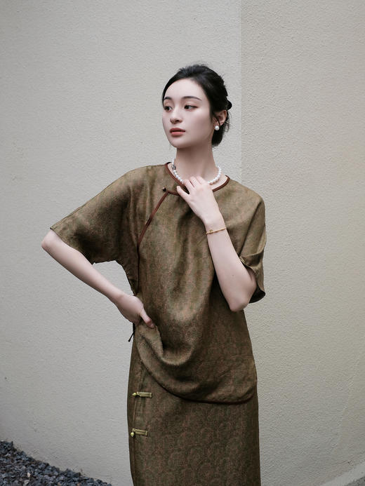 盛唐婧 |真丝香云纱花罗包臀半身裙 商品图5