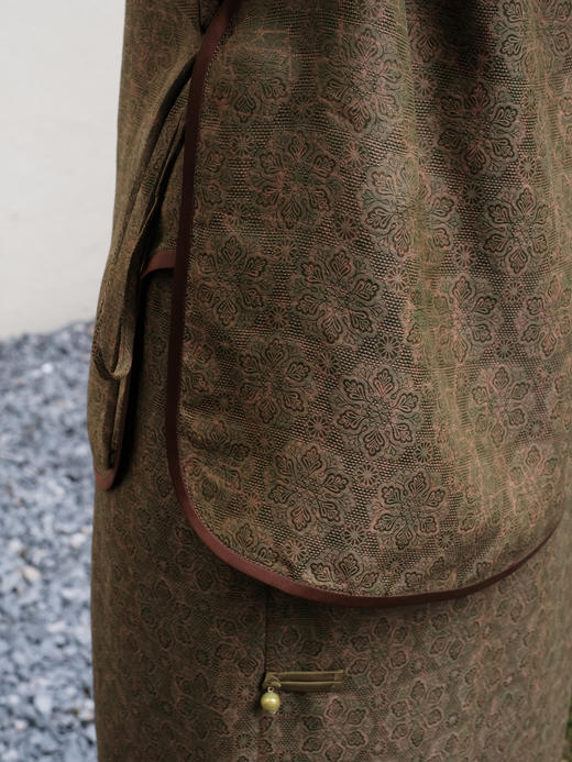 盛唐婧 |真丝香云纱花罗包臀半身裙 商品图3