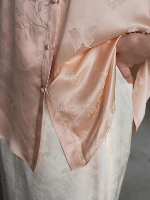 盛唐婧 |提花真丝缎七分袖气质上衣-粉色 商品图2