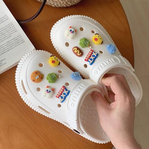 【DIY小怪兽花扣，一鞋两穿，凉鞋or拖鞋~~】时尚立体卡通软底包头洞洞鞋 厚底增高户外女士 夏季海边沙滩凉鞋拖鞋-QQ 商品图10