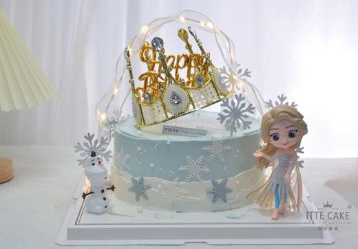 【爱莎公主】动物奶油、新鲜水果夹心，戚风蛋糕胚；愿你永远像冰雪般纯净，无忧无虑的小公主~ 商品图0