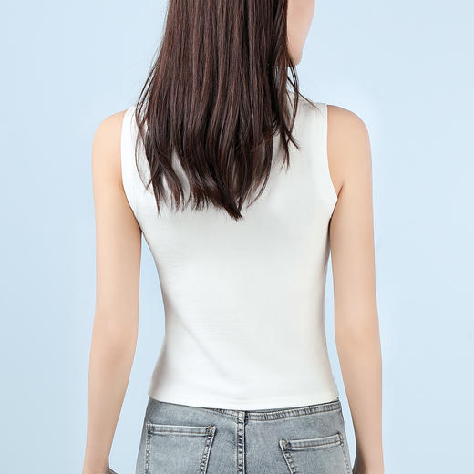 修身显瘦夏季轻薄透气中领无袖打底背心女时尚内搭可外穿24348中领无袖打底衫 商品图3