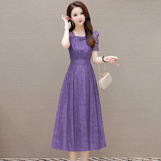 印花时尚皱褶拼接洋气A字裙，方领短袖显瘦修身连衣裙QYM-OMS-ZXA4156-L 商品图2