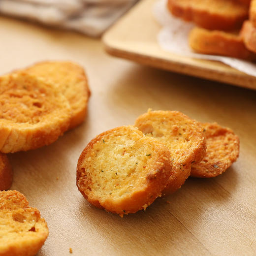 【一秒拥有韩剧般的幸福滋味！三立蒜蓉面包干】法式烤面包干饼干 低温烘焙健康非油炸减脂期的小零食 学生上班下午茶课间小零食Y  商品图1