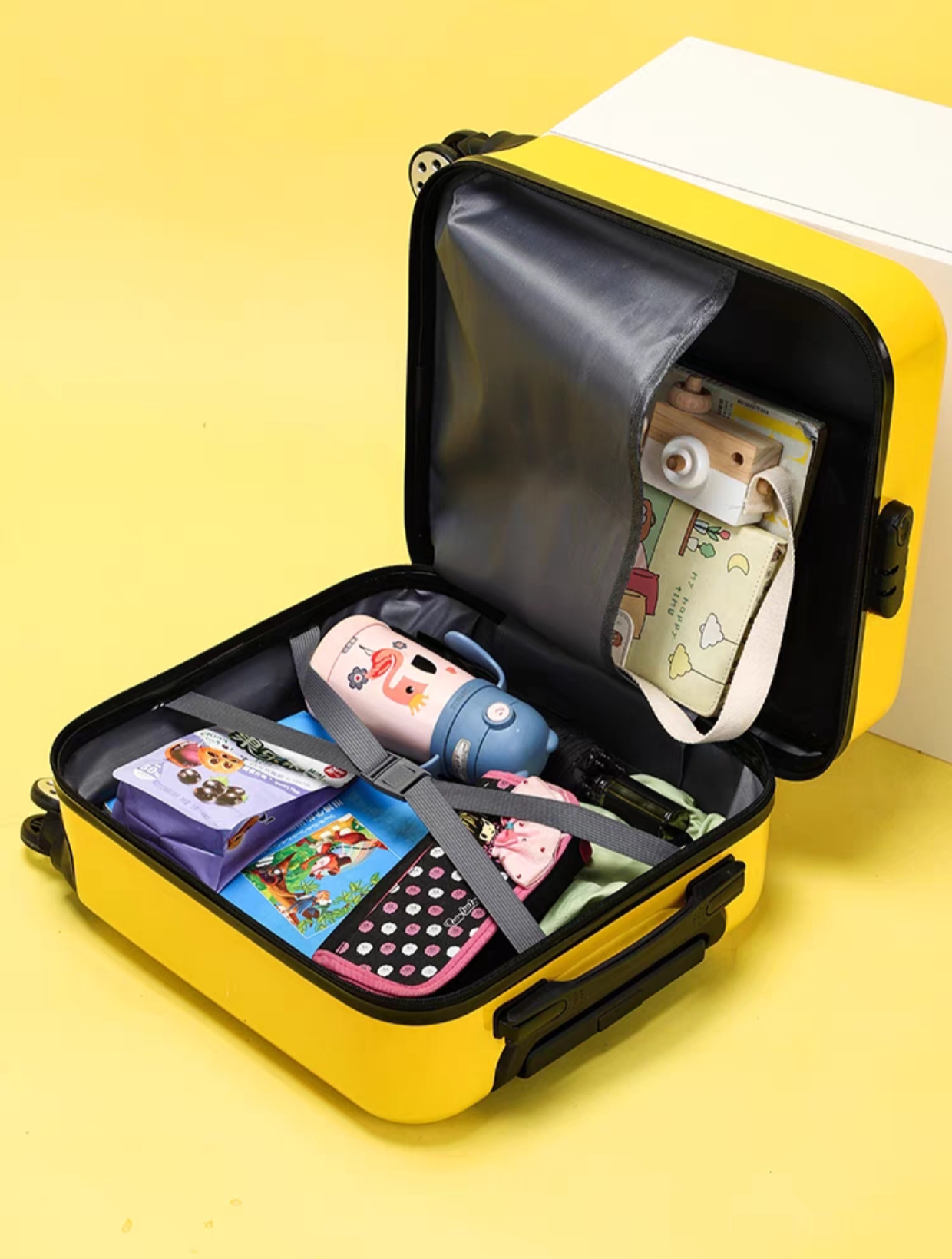 z1125小黄鸭18寸儿童行李箱颜色款式随机发货