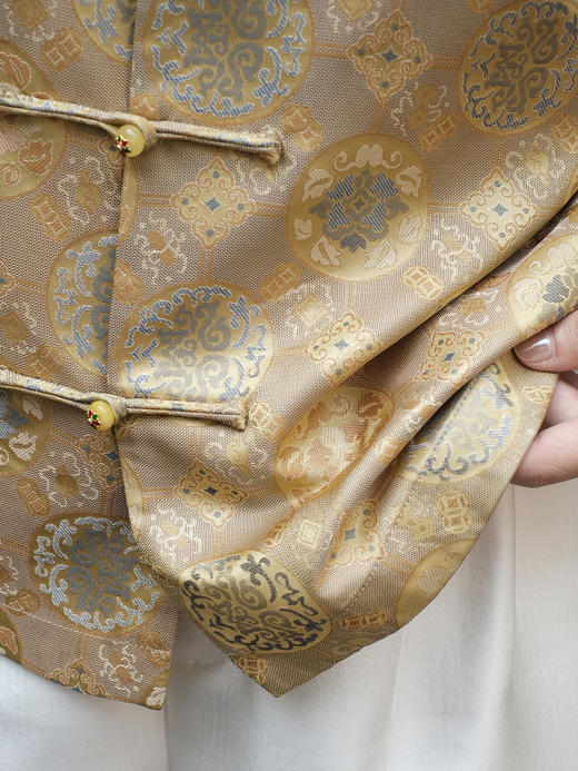 盛唐婧 |真丝花罗圆形花卉上衣 商品图2